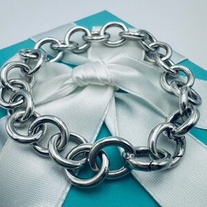Tiffany & Co. 8” Clasping Ends Bracelet in Sterling Silver Retired